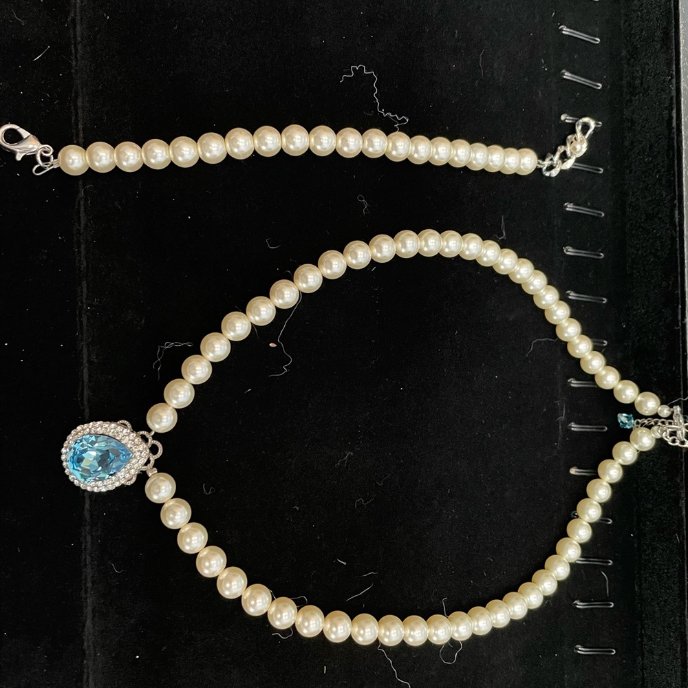 Ivory pearl and light blue gemstone necklace with matching pearl bracelet